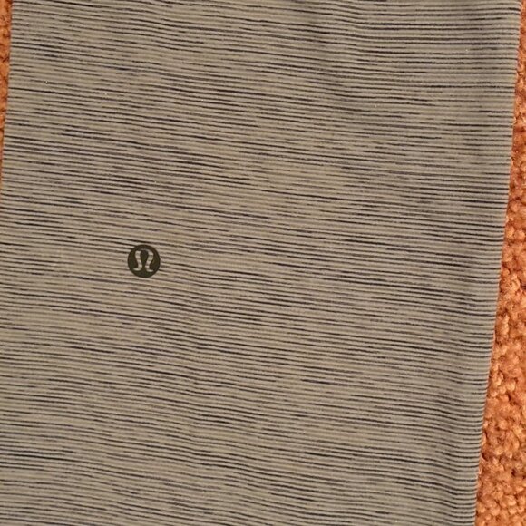 Lululemon On The Fly Pants 31" Full Length Gray Sage Luxtreme Activewear Pants 8 - Picture 7 of 10